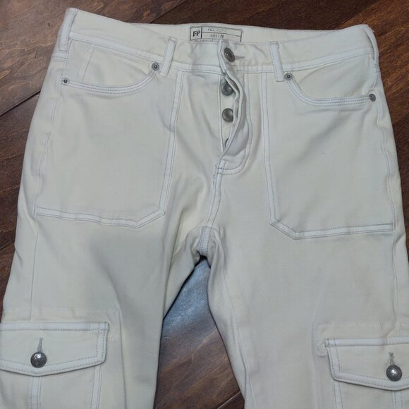 Free People Cream Denim Skinny Utility Cargo Jeans Button Fly Frey Hem S… - Picture 8 of 10